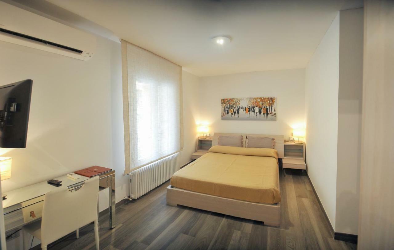 Andrea Luxury Apartments - D'Azeglio Bologna Luaran gambar